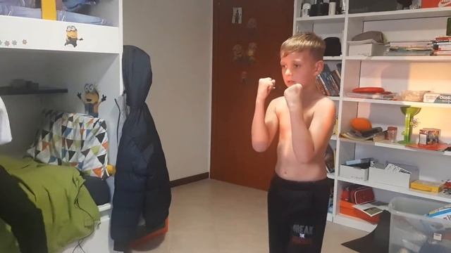 Ми любимо спорт .Марк проти XBOX 360 KINEKT смотреть онлайн