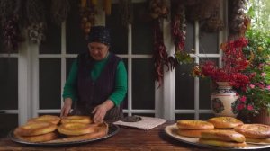 Kənd Həyatı. Rustic Village Style - Beef Stuffed Breads