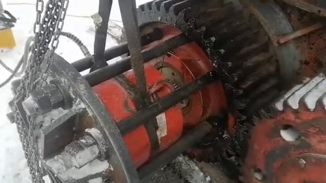 Демонтаж зубчатого колеса гидравлическим домкратом смотреть онлайн
