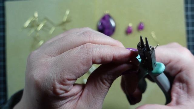 Annie's Kit Club | Simply Beads Kit of the Month Club | Viola | Getting Back Into Jewelry Making? смотреть онлайн