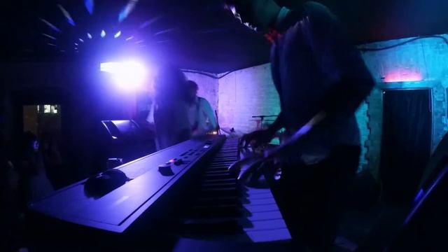 LEMU - Иногда так бывает (Live) смотреть онлайн