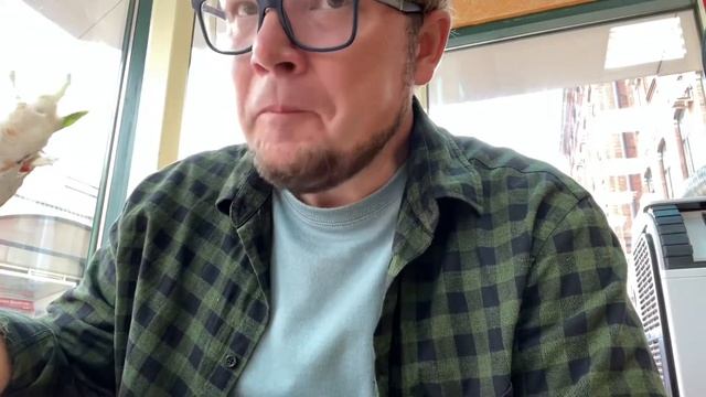 Шаурма на вокзале… Что может быть лучше?!? смотреть онлайн