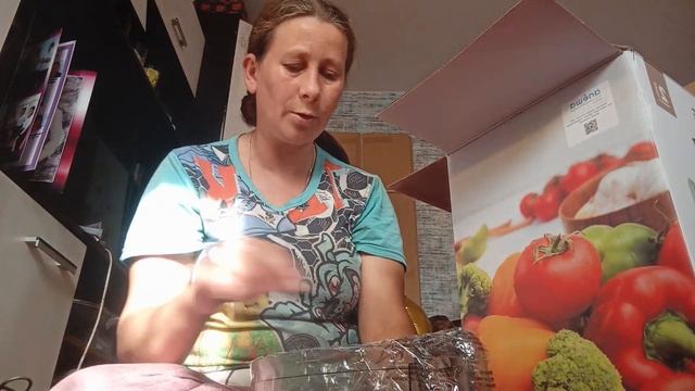 Распаковка — Кухонный комбайн Galaxy GL 2307 смотреть онлайн