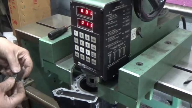 Mike Micron demonstrates his boring and honing skills on a Kawasaki KRL Dual Sport block смотреть онлайн