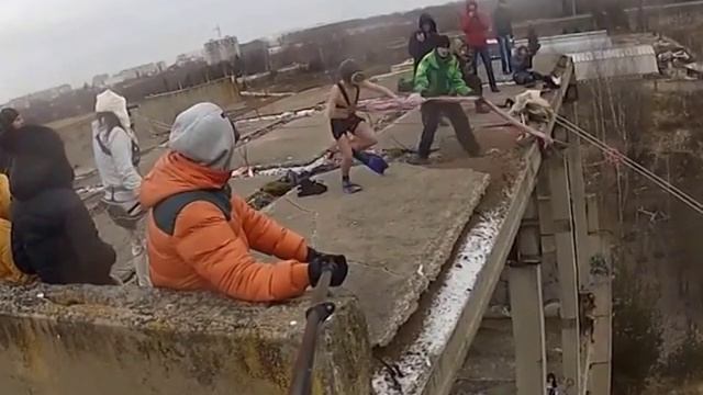 один мой приятель с крыши летал смотреть онлайн