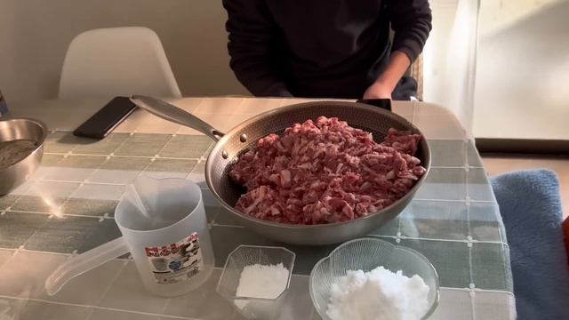 中国夫妻在日本灌腊肠！有年货才有年味，期待来自家乡的美味！【打工夫妻在日本】 смотреть онлайн