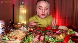 MUKBANG | Стейки, фрукты, клубника, фунчоза | Steaks, fruits, funchose не ASMR