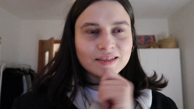 взросление, трудоголизм, блинчики на завтрак, книжные покупки, дни из жизни в одиночестве смотреть онлайн