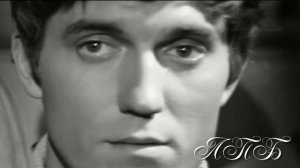 Валерий Ободзинский  " Эти глаза напротив "
Муз. - Давида Тухманова , текст  -- Татьяны  Сашко