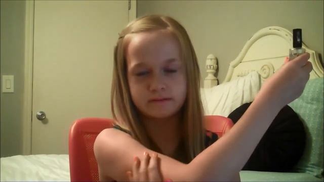USING CLEAR NAILPOLISH TO STOP ITCHY BUG BITES! смотреть онлайн