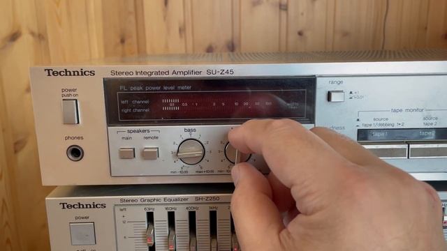 Technics SU-Z45 работа в стойке смотреть онлайн