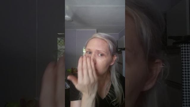 Bb cream and liquid concealer- LOVE it! смотреть онлайн