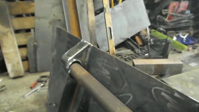 #33 ДЕЛАЕМ КОВШ,плита,замки на ковш + РАЗМЕРЫ для самодельного погрузчика. смотреть онлайн