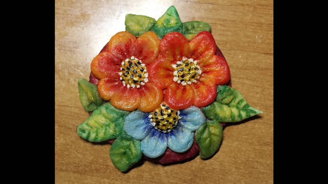 Соленое тесто. Поделки из соленого теста своими руками. Цветы тестопластика. смотреть онлайн