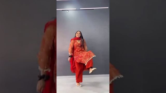 Young Girl Home Dance смотреть онлайн