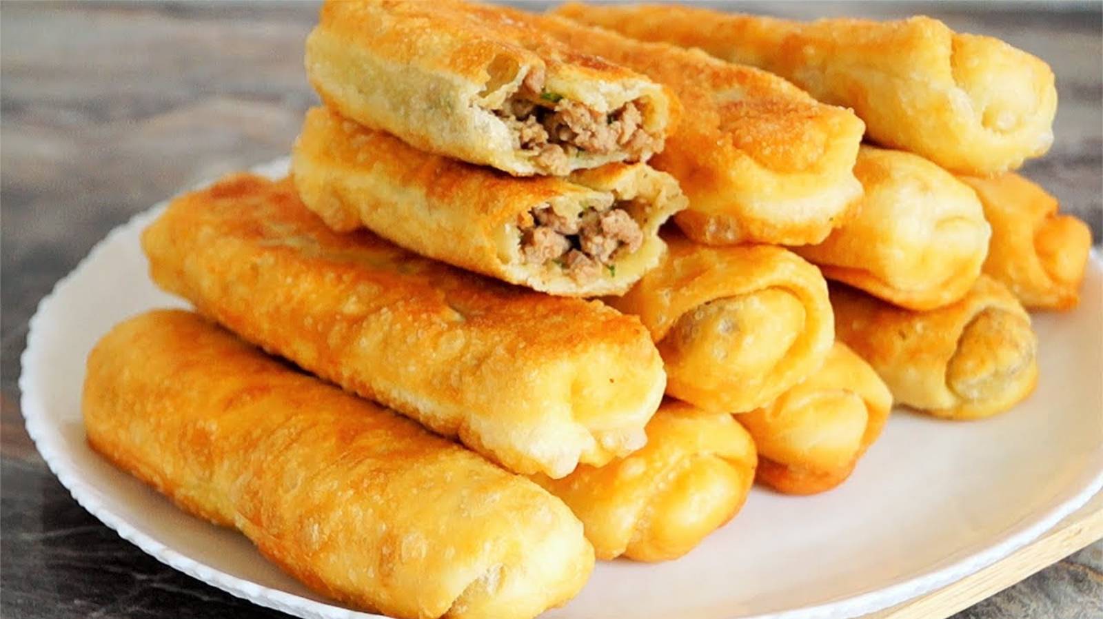 Самые вкусные пирожки с мясом. Тесто без дрожжей смотреть онлайн