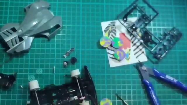 BEAK SPIDER ZEBRA mini 4wd GOKEY non-Tamiya - unboxing, assembling, touched up, coating. смотреть онлайн
