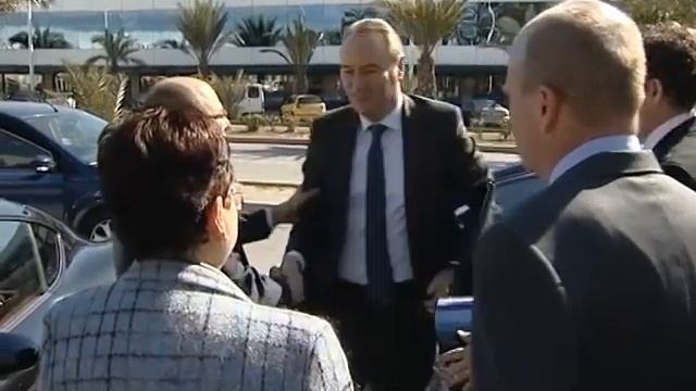 Alberto Fabra inaugura la Jefatura de Policía Local y asiste a un acto con empresarios en Elche смотреть онлайн