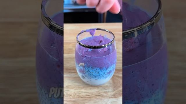 Easy Chia Pudding?? 🤔 #recipe #healthydessert #easyrecipe #shorts смотреть онлайн