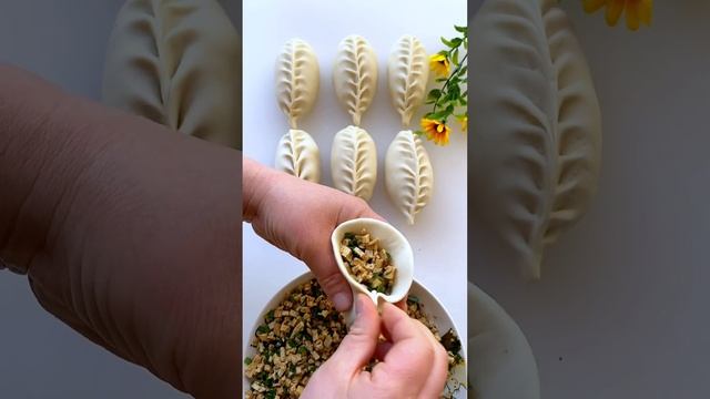 dumpling banane ka tariqa 😊#shortvideo #youtubeshorts #food смотреть онлайн