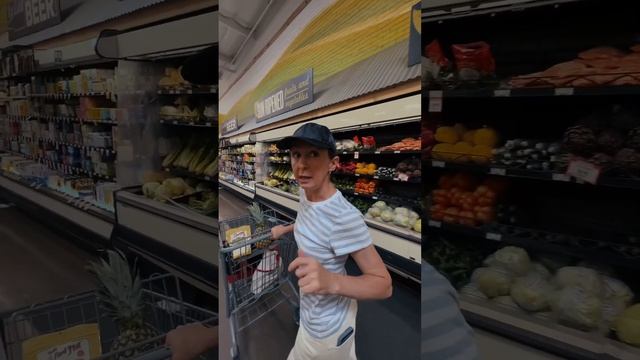 Муж озвучивает мои покупки в американском супермаркете #shorts #продукты #покупки #еда #сша смотреть онлайн