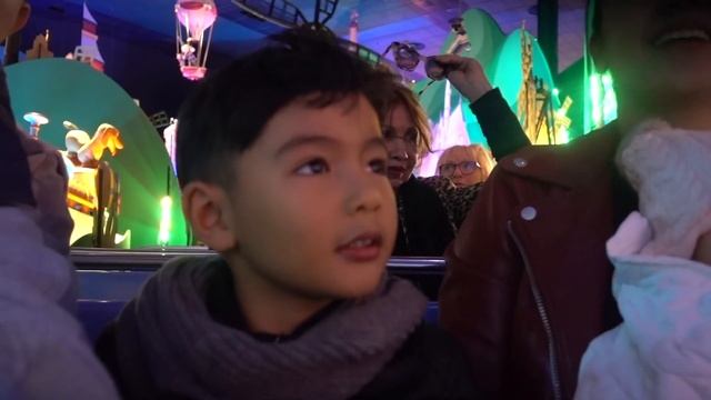EURO TRIP: DISNEYLAND PARIS! MOMMY SHARENA HAPPY MAIN DISINI смотреть онлайн