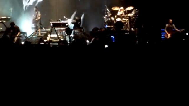 LINKIN PARK - Crawling [LIVE HD SYDNEY AUS 11/12/10] V2