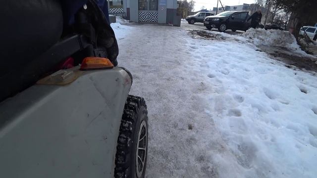 10 января, лёд на дороге не помеха для развлечений) смотреть онлайн