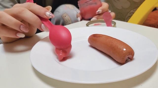 СЛАДКИЙ против ОСТРОГО Лика VS Милана смотреть онлайн