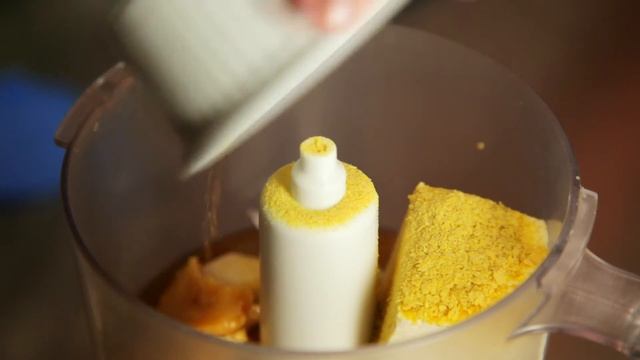 Caesar Salad with Garlic Croutons смотреть онлайн