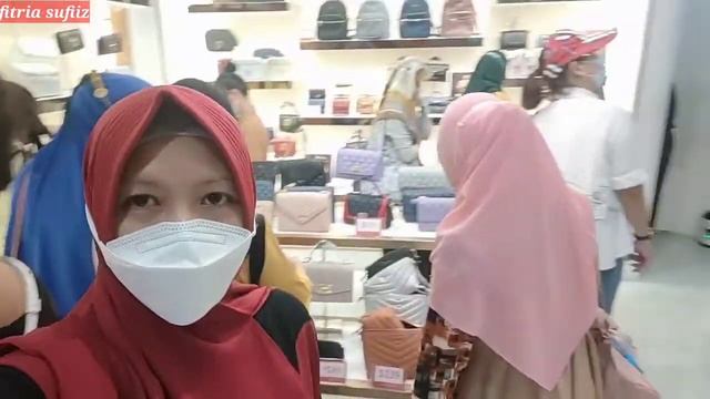 BORONG TAS BRAND TERNAMA DIHONGKONG PAPRIKA BAG BANYAK SALE смотреть онлайн