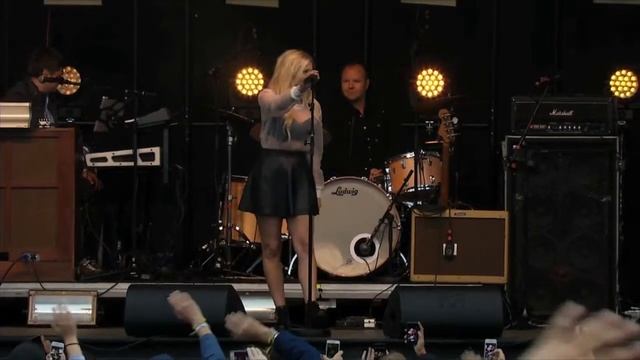 Astrid Smeplass - "Hey Ho" Cover (VG-lista Bergen 2013) смотреть онлайн