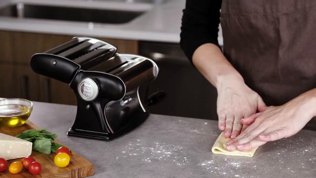 PL8 Professional Pasta Maker смотреть онлайн