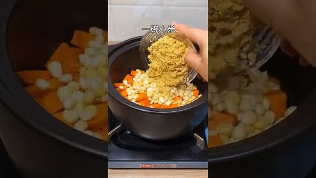 小米粥这样煮暖暖的很好喝 The millet porridge is nice and warm like this смотреть онлайн