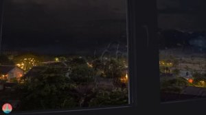 Расслабляющие звуки дождя и грома, засыпайте быстрее, побеждайте бессонницу, музыка для сна 🌧️⚡💤