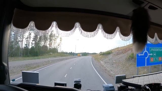 переходим границу | стоянка в лесу смотреть онлайн