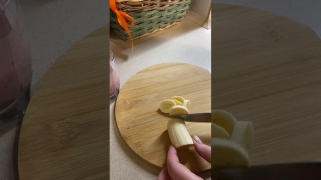 Знаменитый Чиа-Пудинг быстрого приготовление. Заместо сиропа топинамбура, можете добавить сах.зам.❤ смотреть онлайн