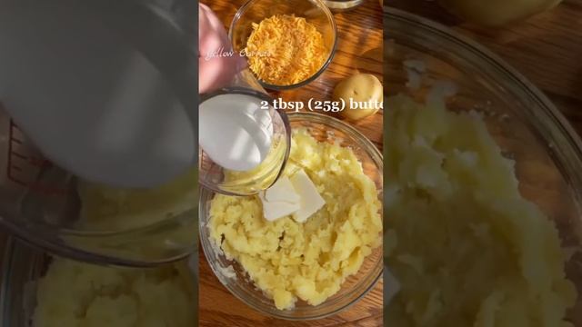 best Cheese mashed potatoes 🤤🤤 you can't stop at one bite 🍝 смотреть онлайн