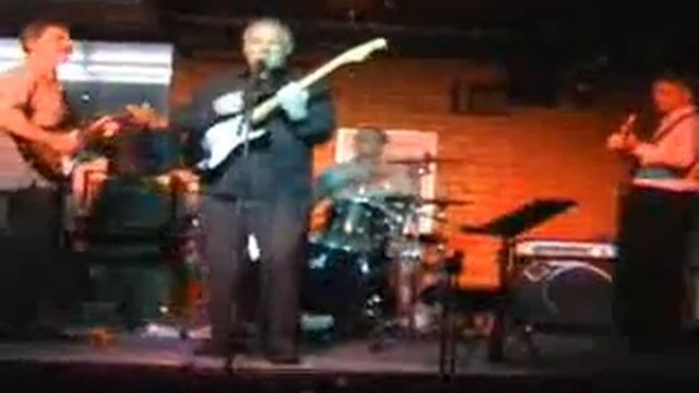Nadine by AGB (The Average Grey Band) Cover of Chuck Berry смотреть онлайн