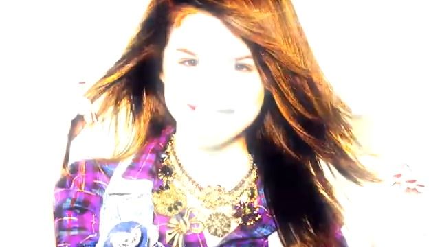 Want Selena Gomez and Lucy Hale Photos?+Camera Sound Effect смотреть онлайн