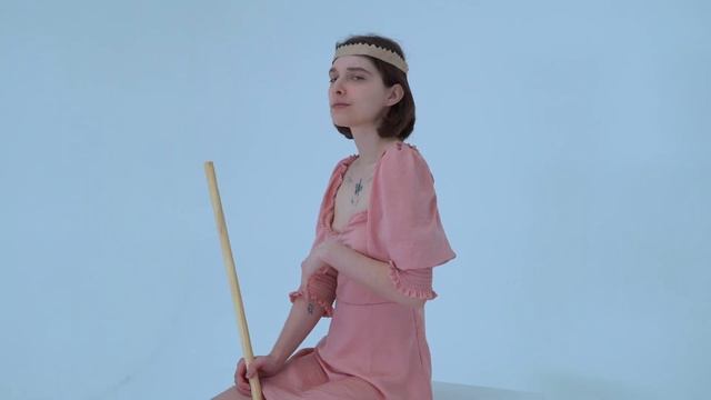 Шакал испытывает влечение к рекламе Мэддисона HoneyMad