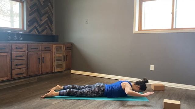 Opening Up Your Heart for the Lord. Baby Cobra Yoga Sequence смотреть онлайн