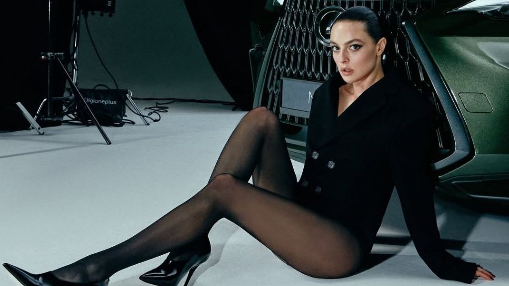 Звёзды Турдизи в новых выпусках журналов смотреть онлайн