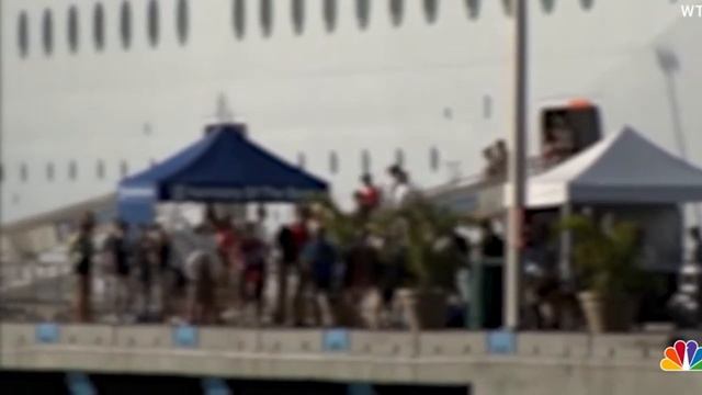 Hidden camera found in cruise ship bathroom смотреть онлайн