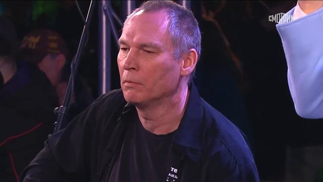 «В чаду кварталов городских», «Музыкант» смотреть онлайн