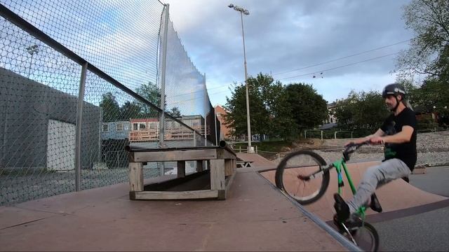 Messing up Your Algorithm смотреть онлайн