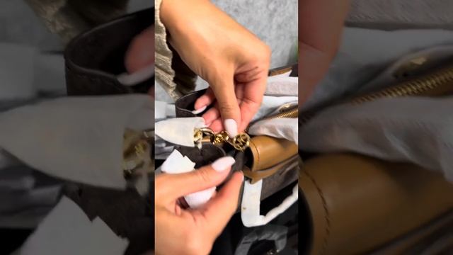 Распаковка сумки MICHAEL KORS Hamilton Legacy Small Logo Belted Satchel (brn/acorn) смотреть онлайн