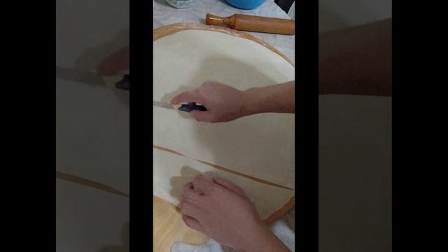 А мы сегодня готовим самые вкусные манты! Хозяюшки- Пеба и Хьавашка! Лучшие!😘😘😘👍👍👍#shorts#родина#ми смотреть онлайн