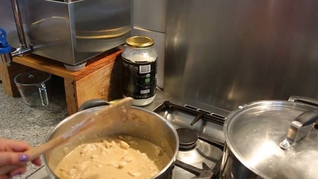 Creamy Satay Peanut Chicken Pasta – Melissa’s Home Cooking смотреть онлайн