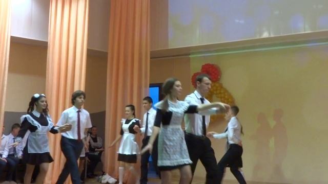 Последний звонок смотреть онлайн